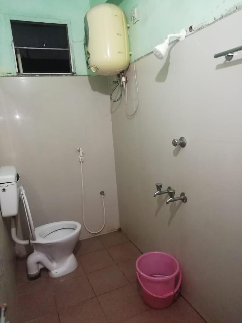Spot On Maheswari Lodge Nellore Eksteriør bilde