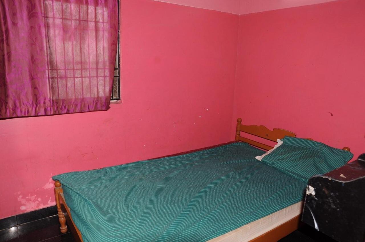 Spot On Maheswari Lodge Nellore Eksteriør bilde